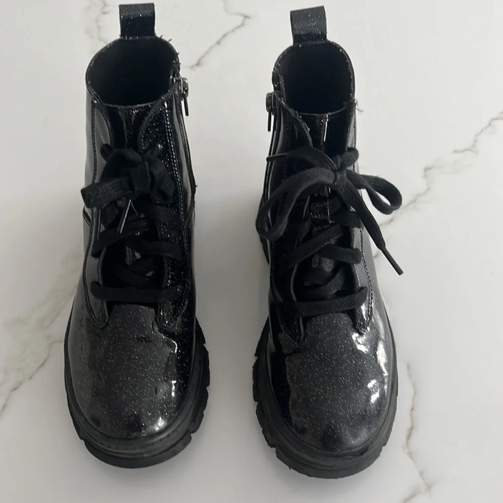 UGG shiny patent